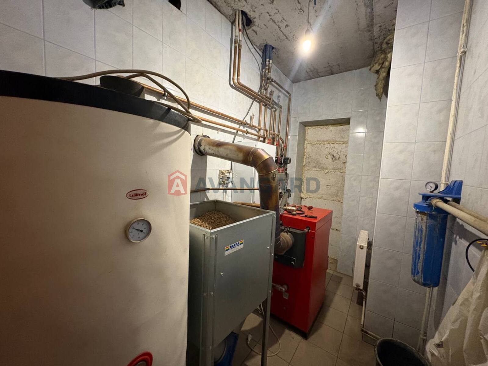 ���, 300 ��.�. ���� 4