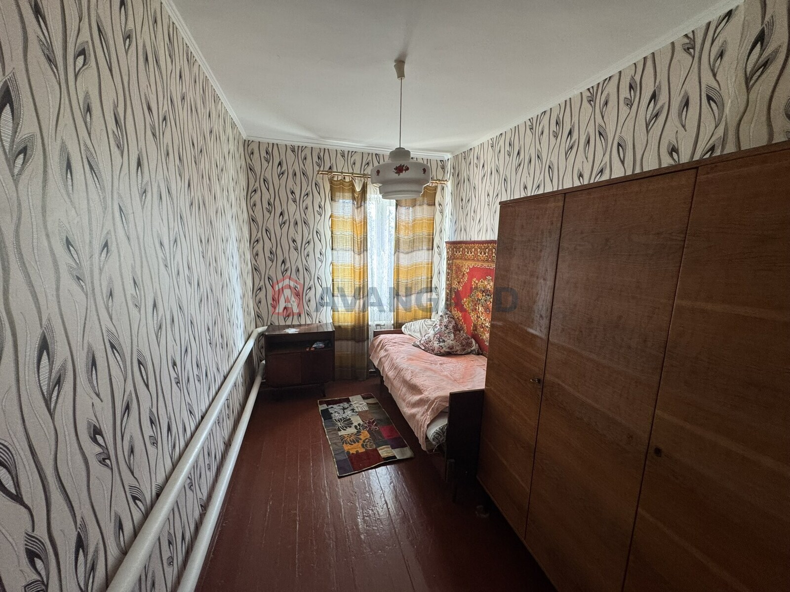 �������, 110 ��.�. ���� 8