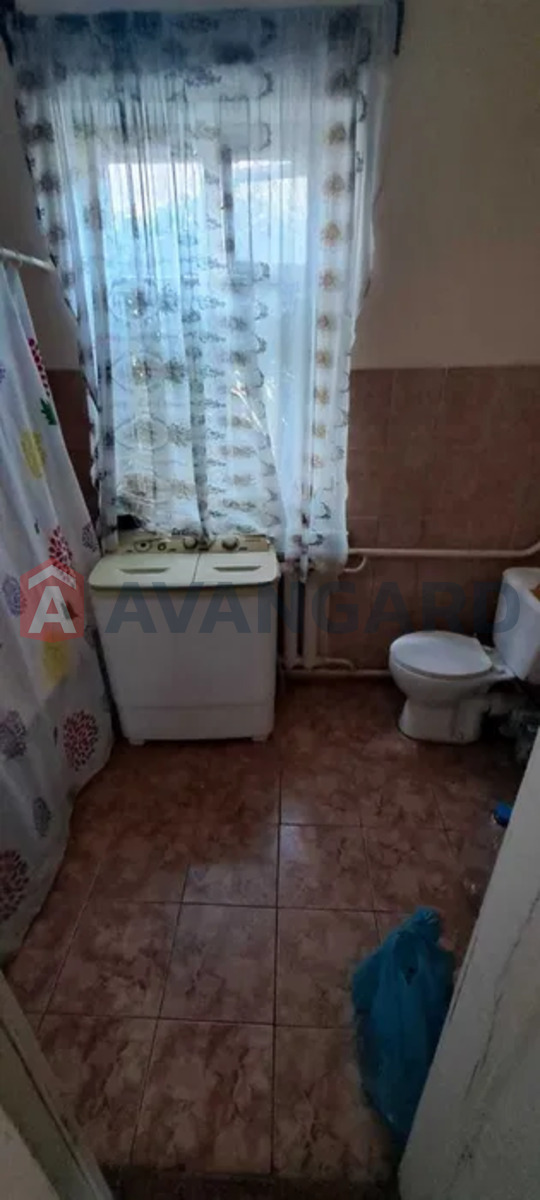 �������, 80 ��.�. ���� 12