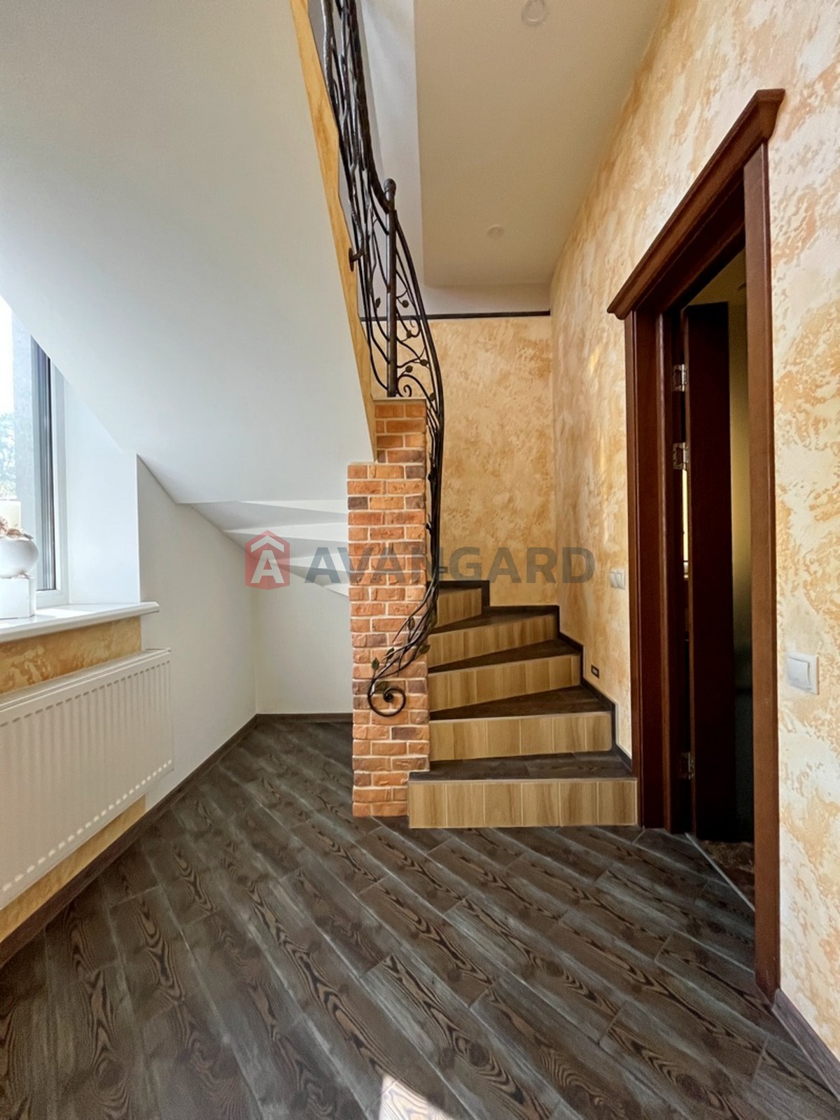 �������, 150 ��.�. ���� 8