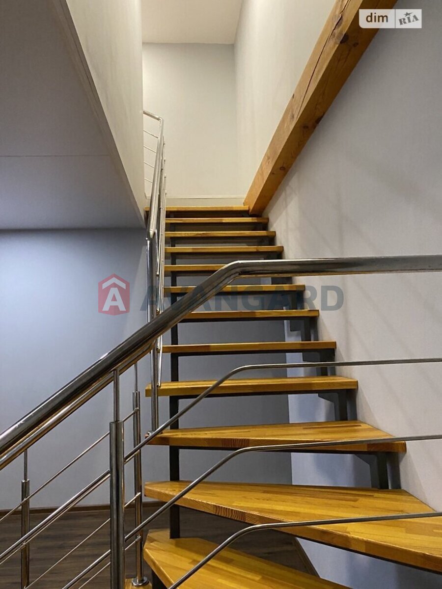 �������, 105 ��.�. ���� 5