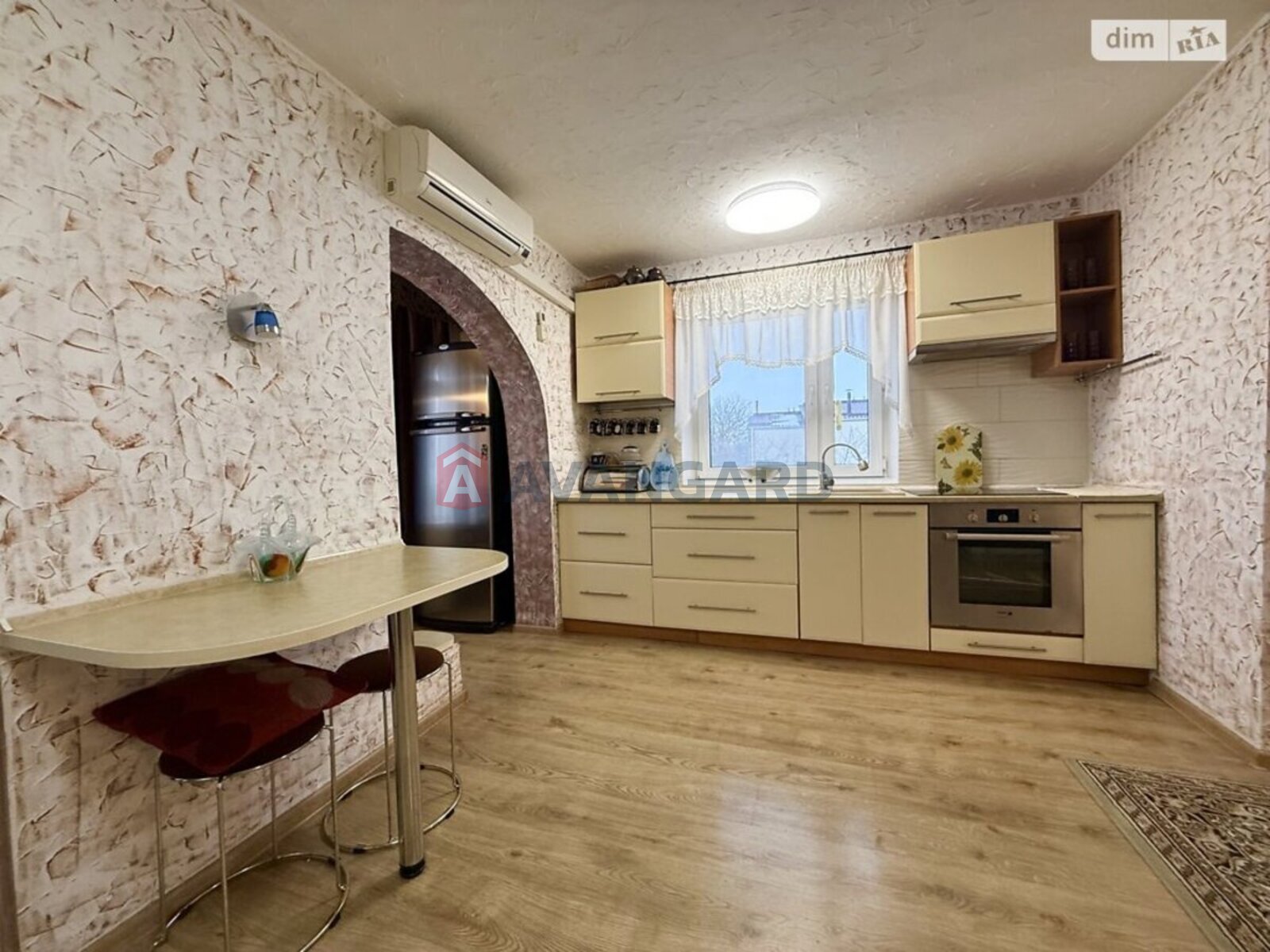 �������, 121 ��.�. ���� 3