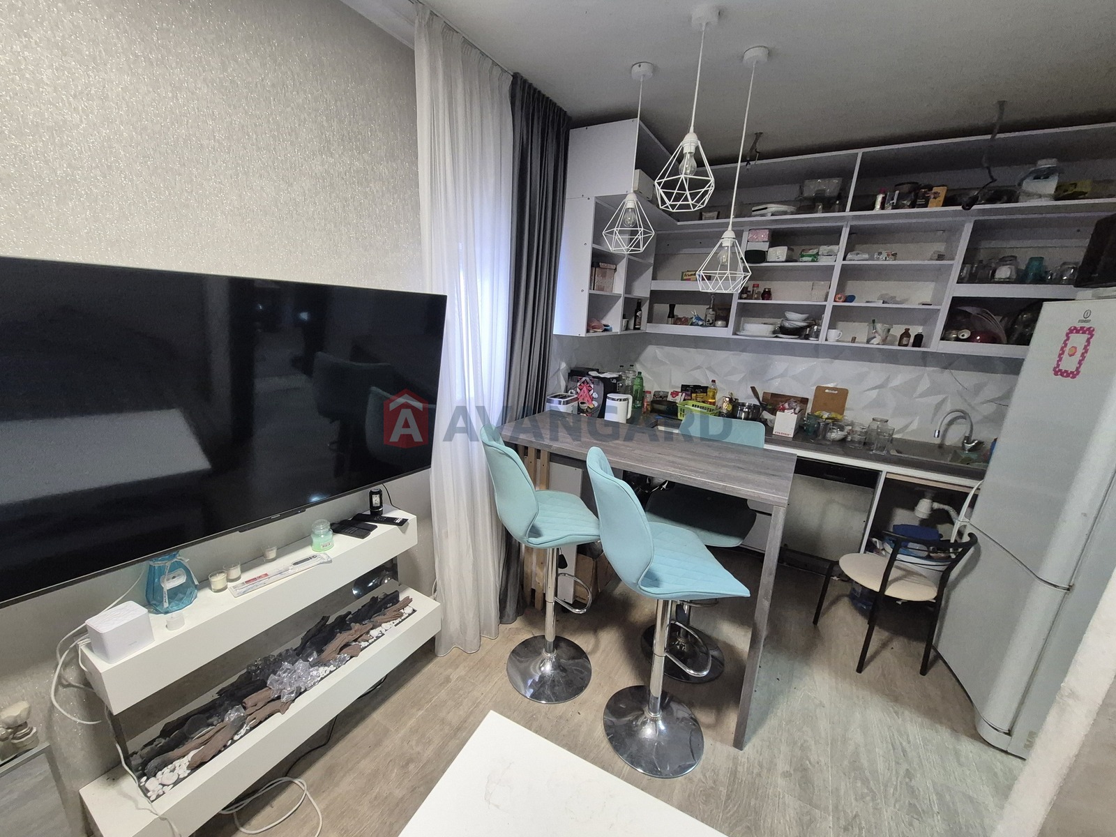 �������, 105 ��.�. ���� 9