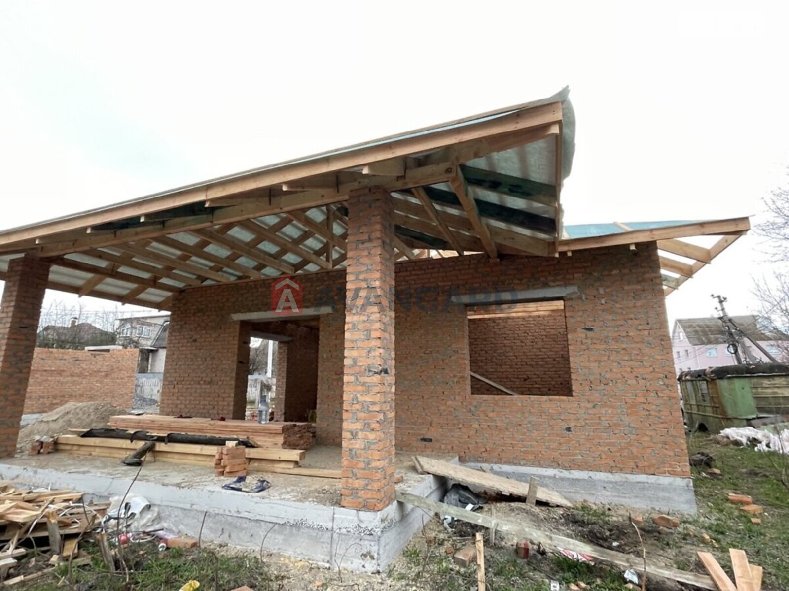 �������, 100 ��.�. ���� 4