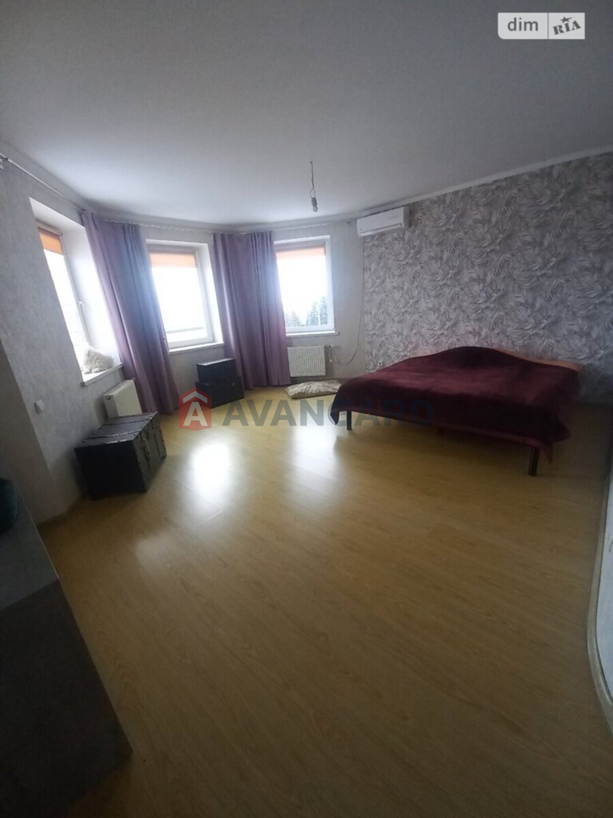 �������, 213 ��.�. ���� 26