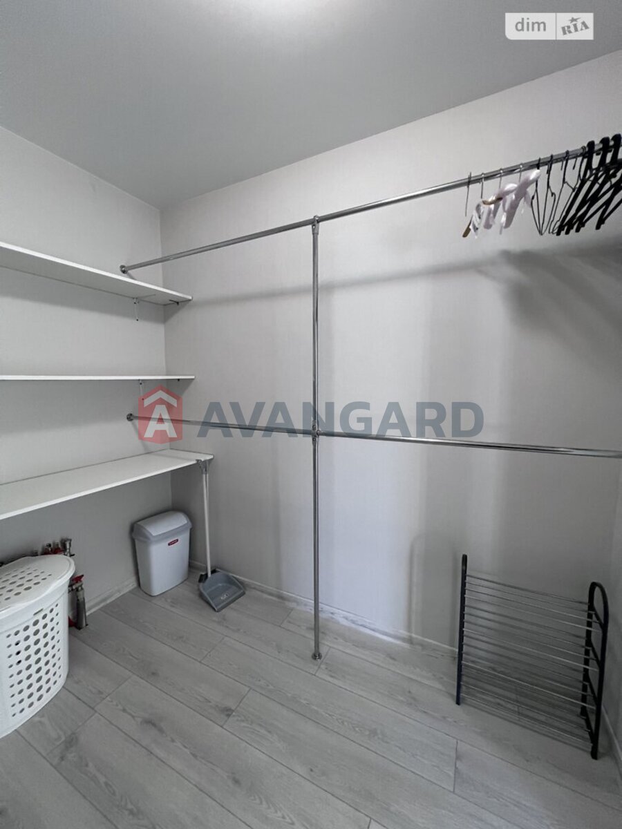 �������, 220 ��.�. ���� 20