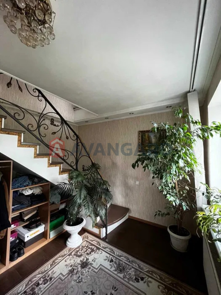 �������, 152 ��.�. ���� 12