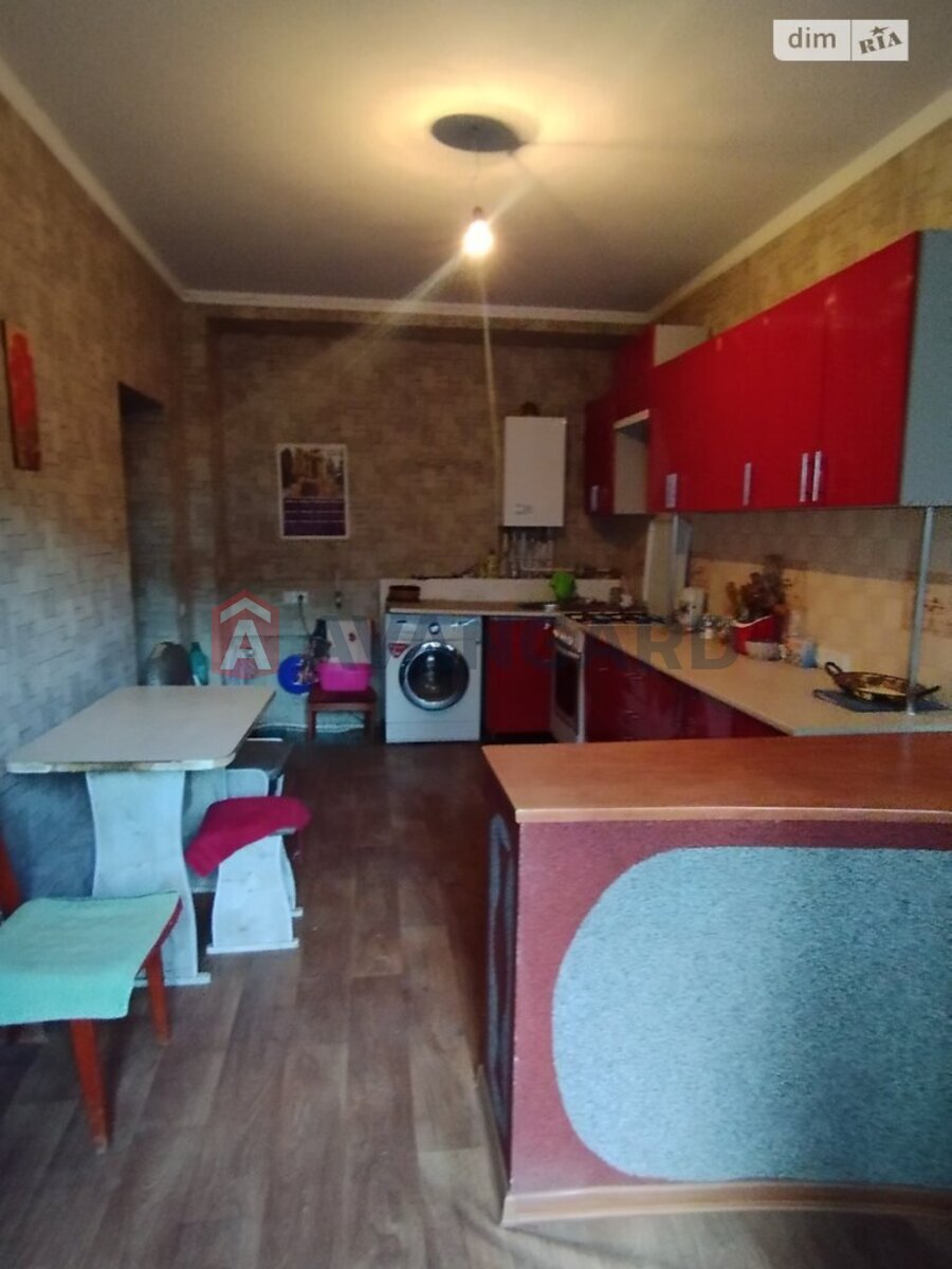 �������, 102 ��.�. ���� 6