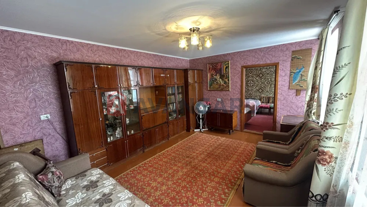 ������� �������, 77 ��.�. ���� 3