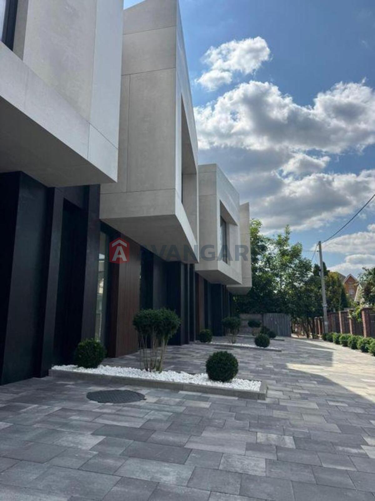 ��������, 144 ��.�. ���� 10