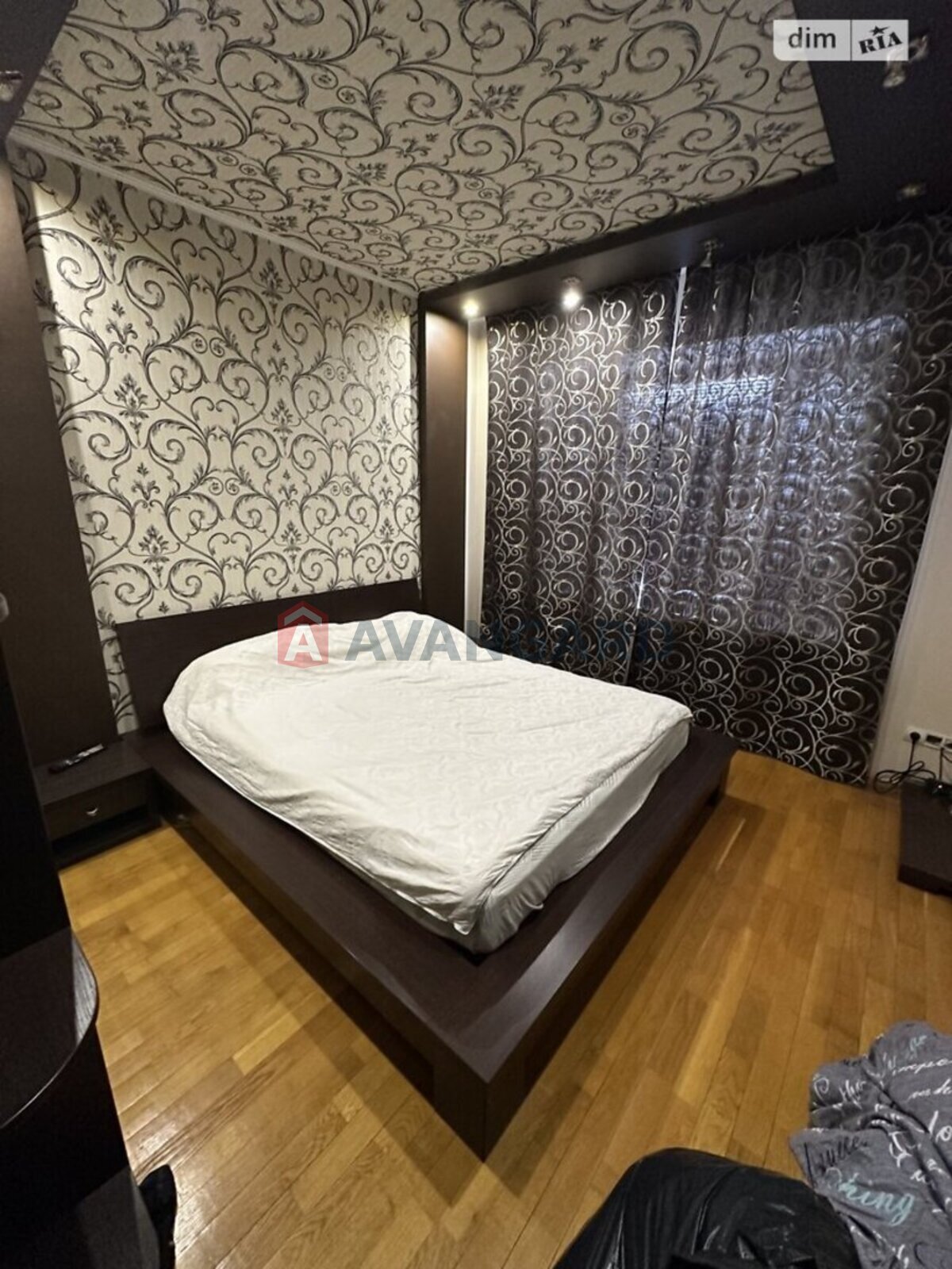 ������� �������, 286 ��.�. ���� 12