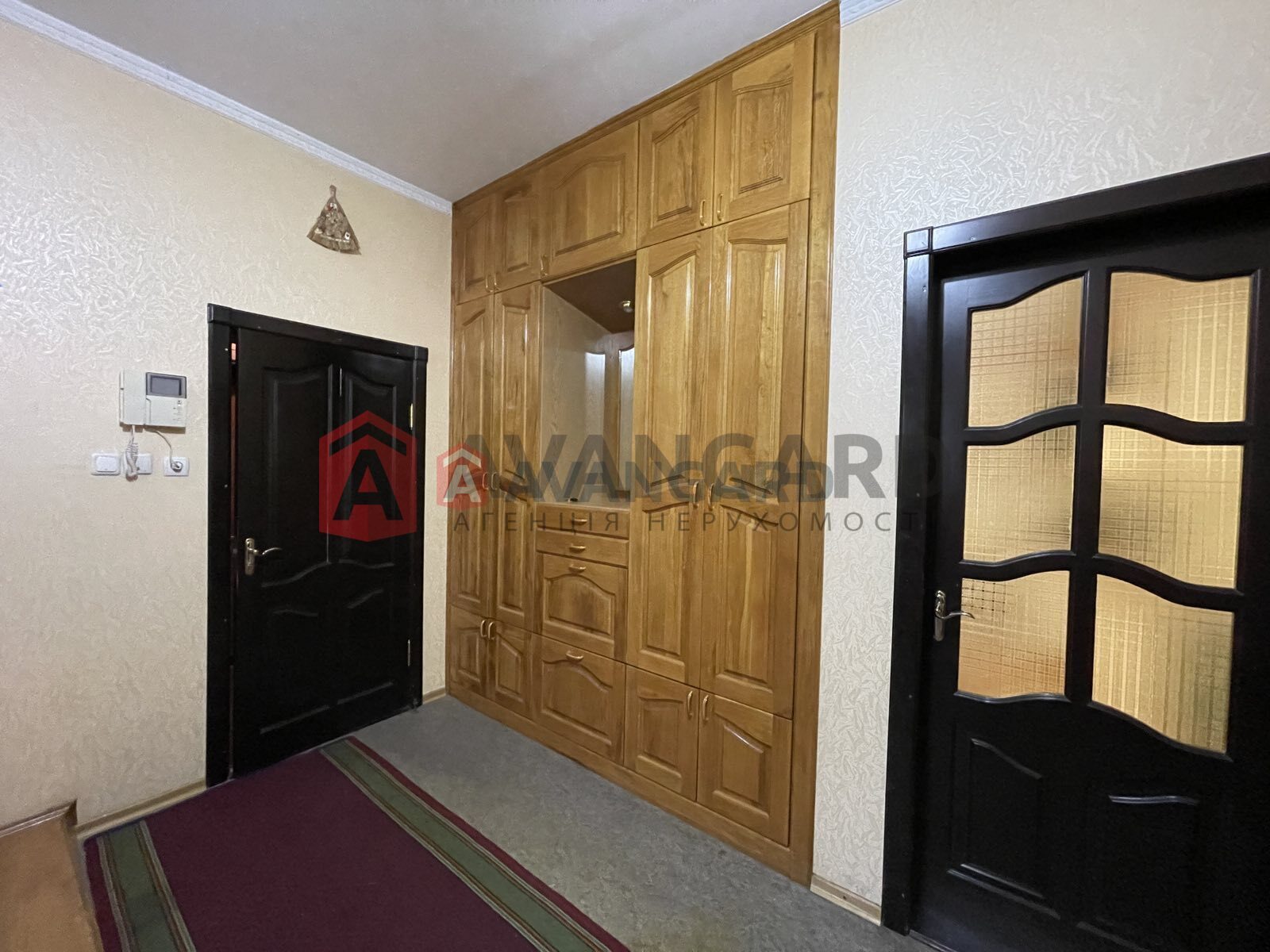 �������, 195 ��.�. ���� 8