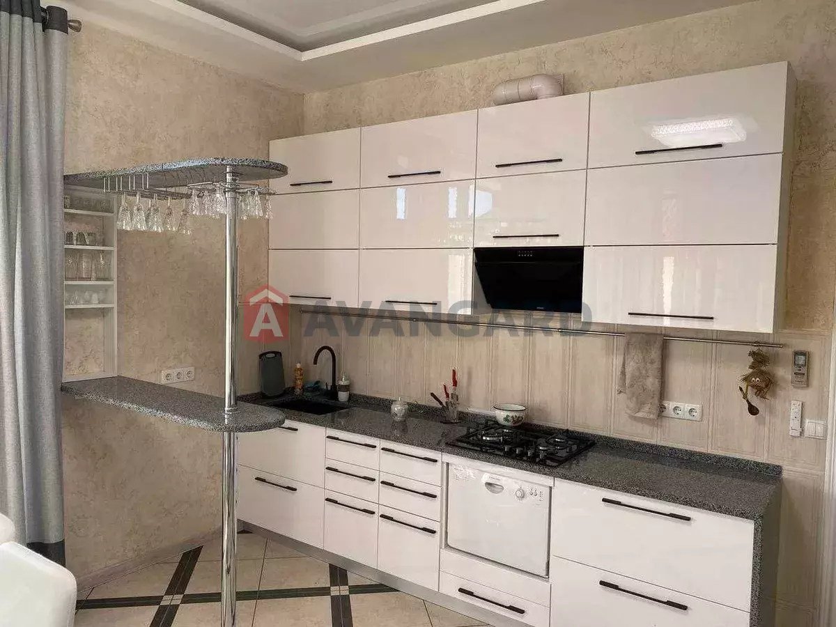 �������, 358 ��.�. ���� 10