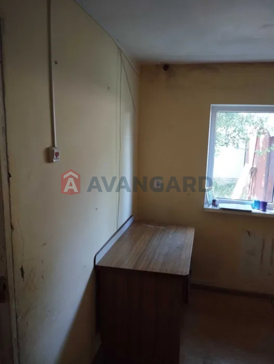 ������� �������, 85 ��.�. ���� 10