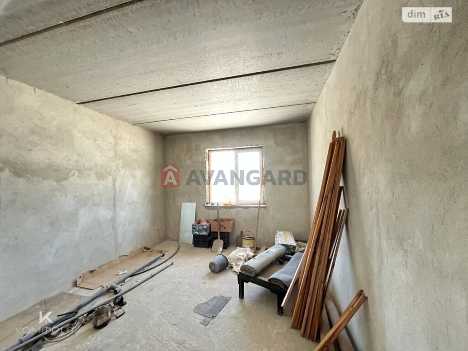 �������, 298 ��.�. ���� 9