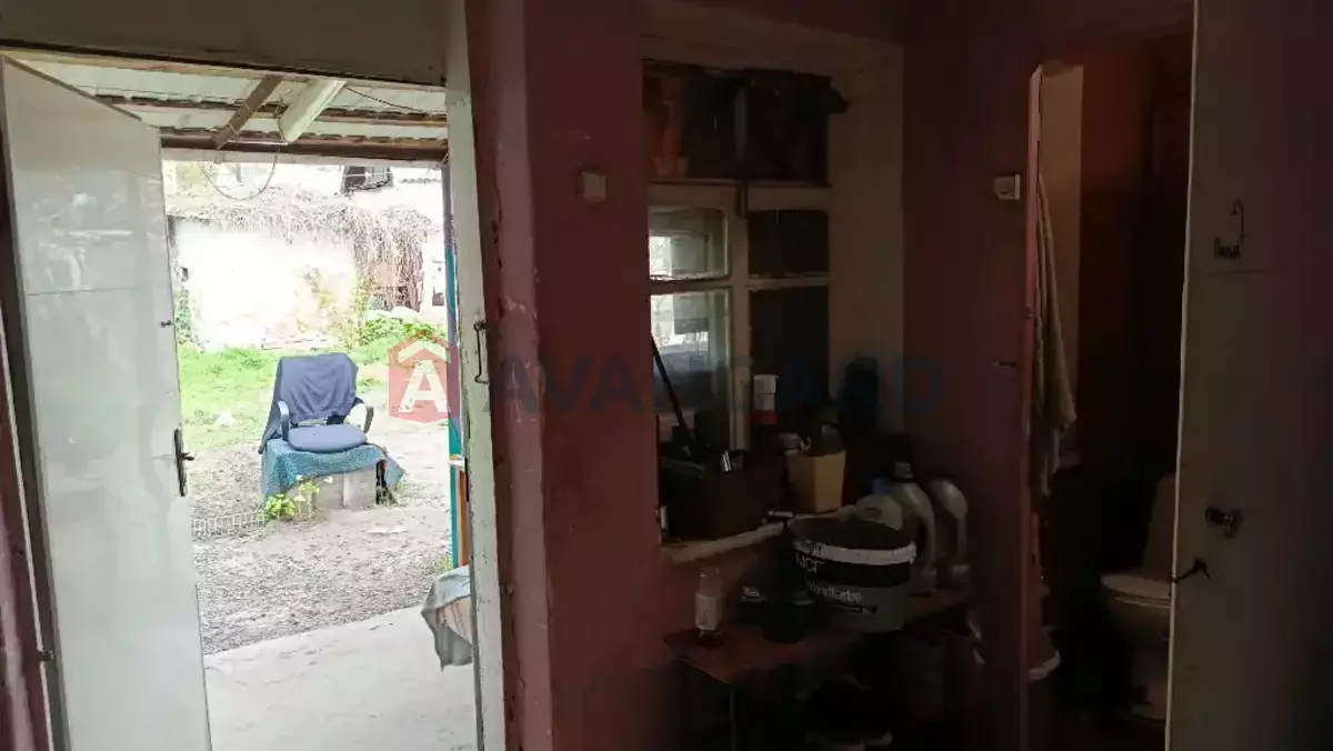 �������, 84 ��.�. ���� 9