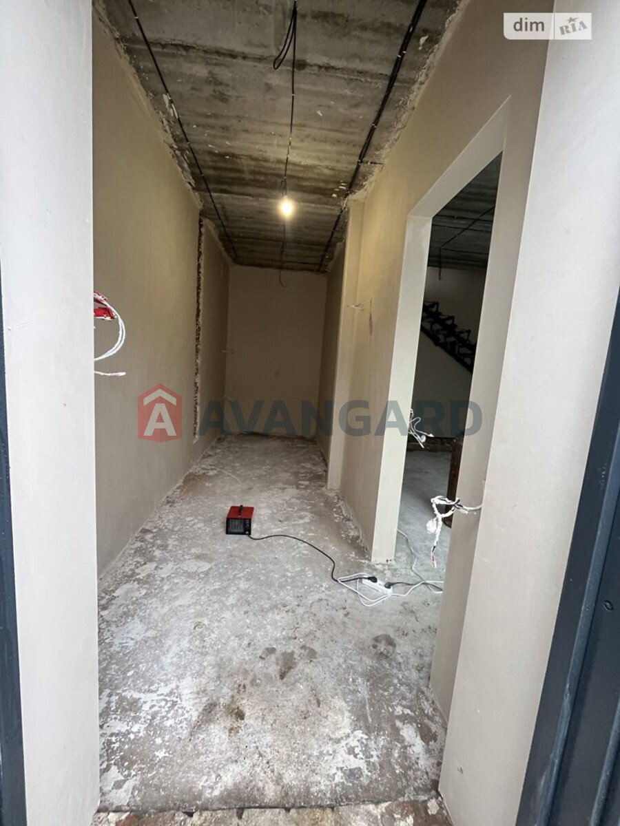 ��������, 70 ��.�. ���� 8