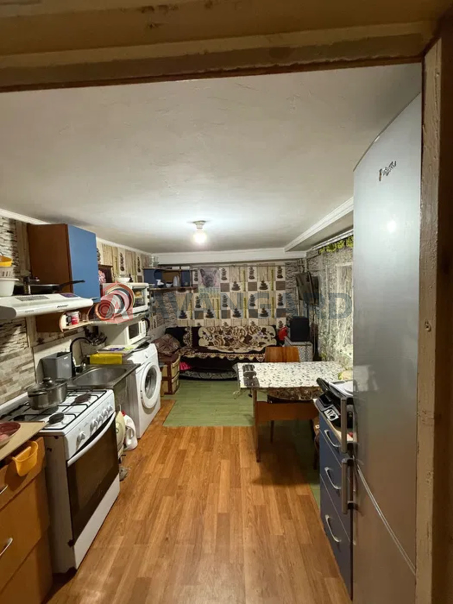 �������, 80 ��.�. ���� 18