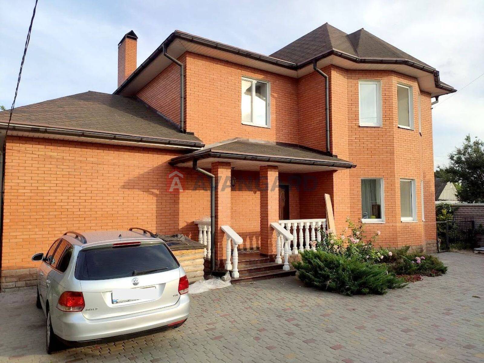 Будинок, 220 кв.м. фото 1 Будинок, 220 кв.м. фото 1