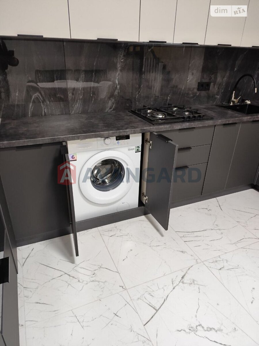 ��������, 90 ��.�. ���� 6