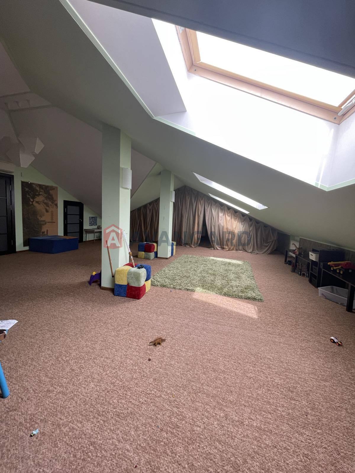 �������, 496 ��.�. ���� 4