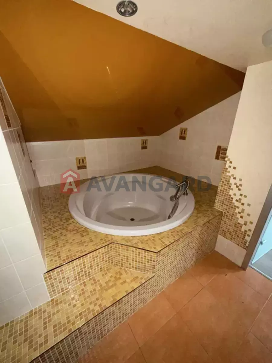 �������, 240 ��.�. ���� 5