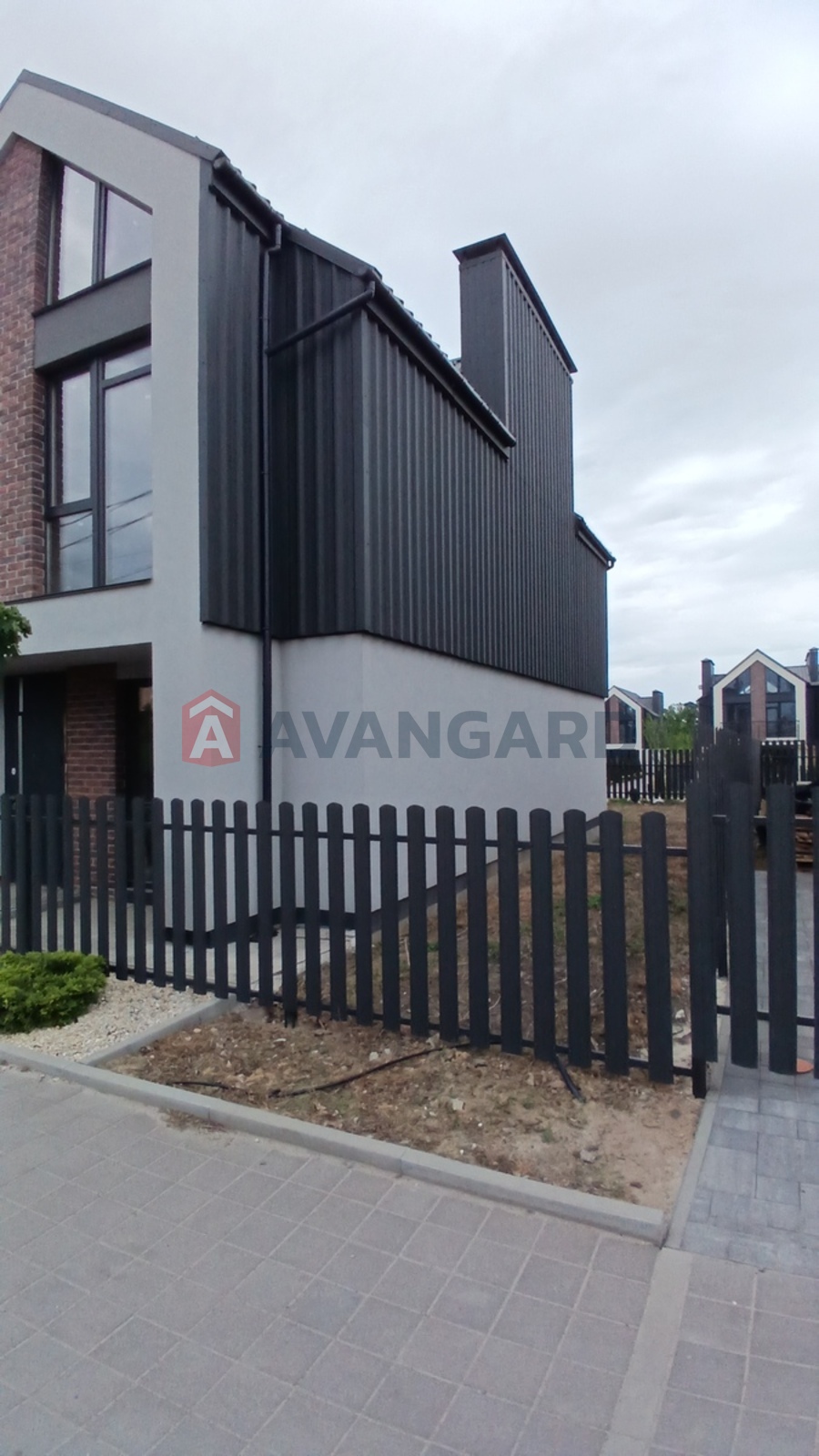 ��������, 180 ��.�. ���� 3