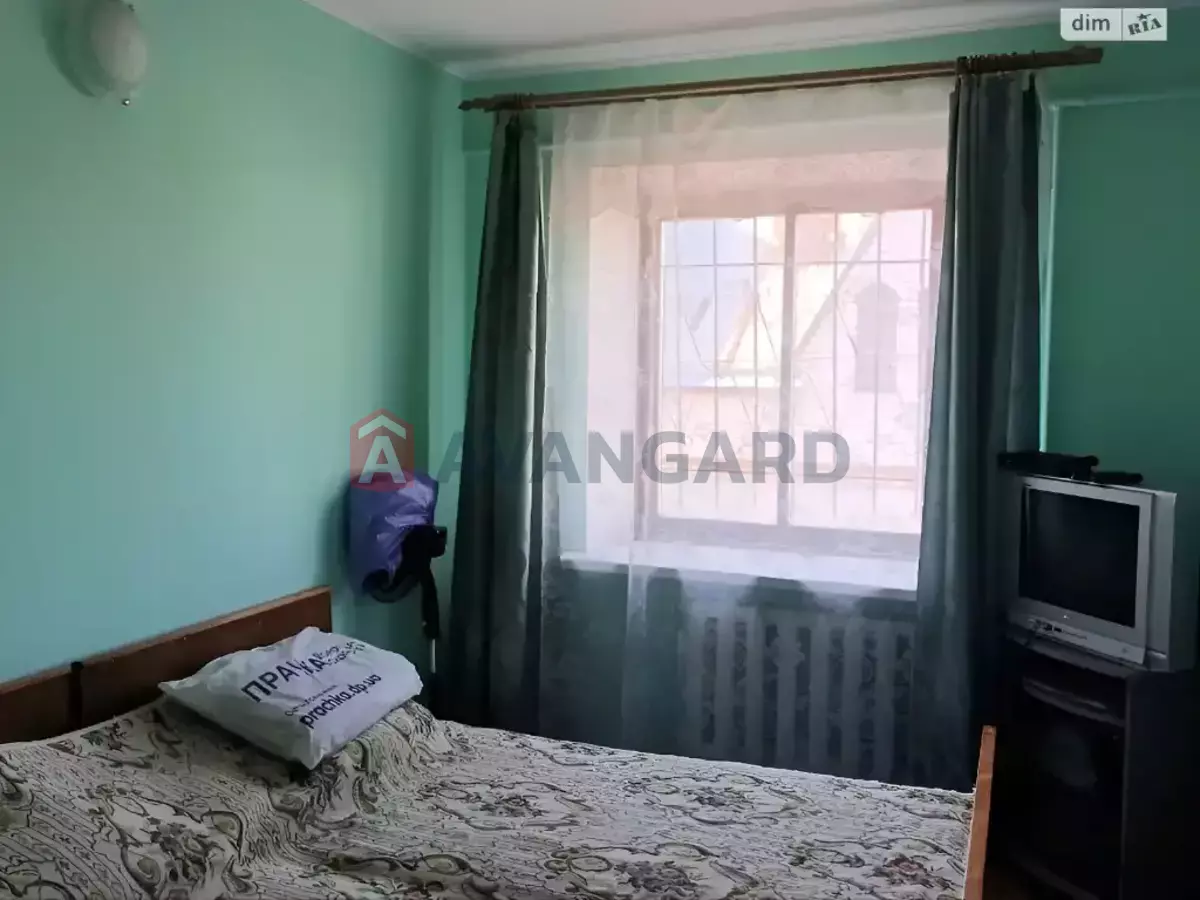 ����, 180 ��.�. ���� 30