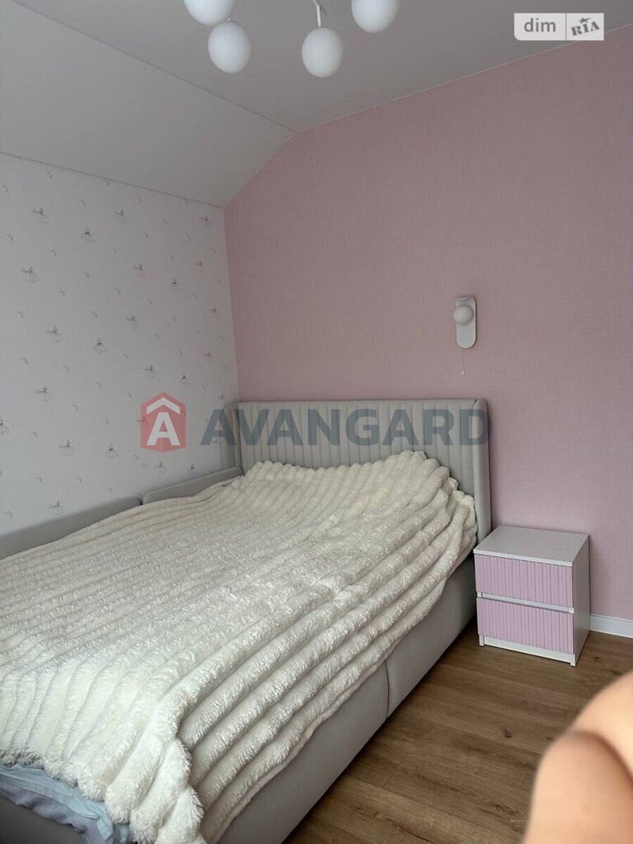 105 ��.�. ���� 15