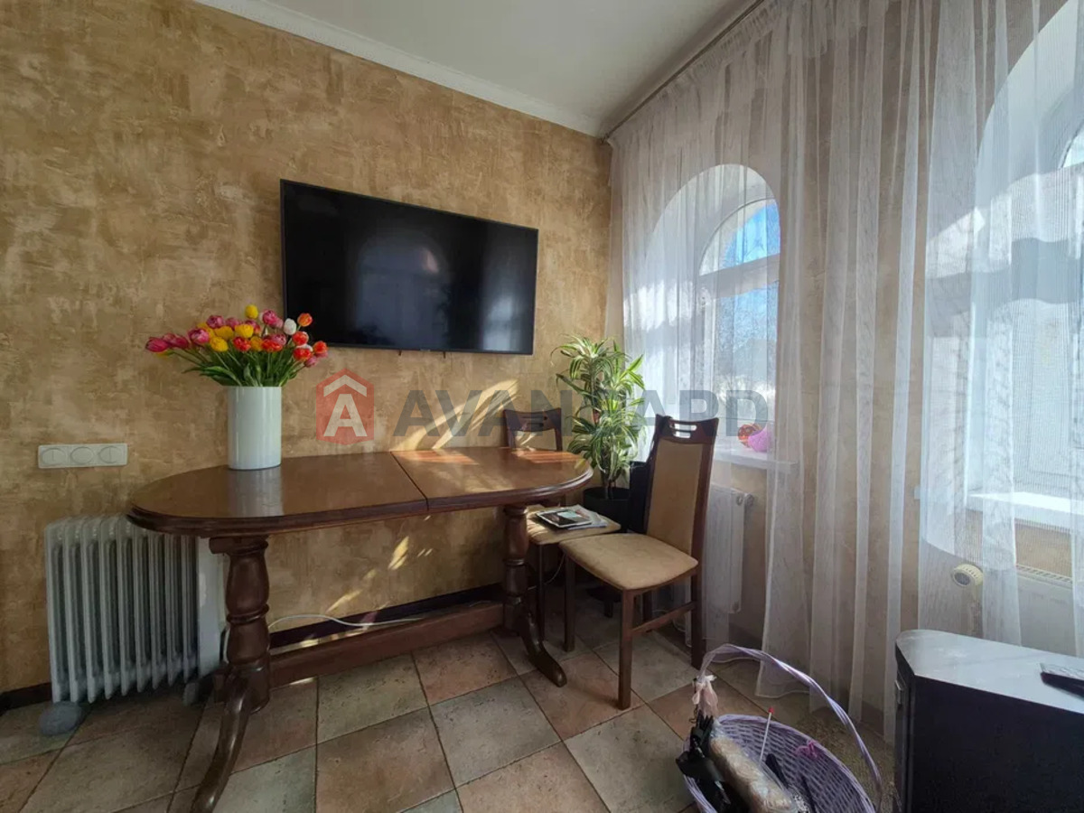 �������, 176 ��.�. ���� 7