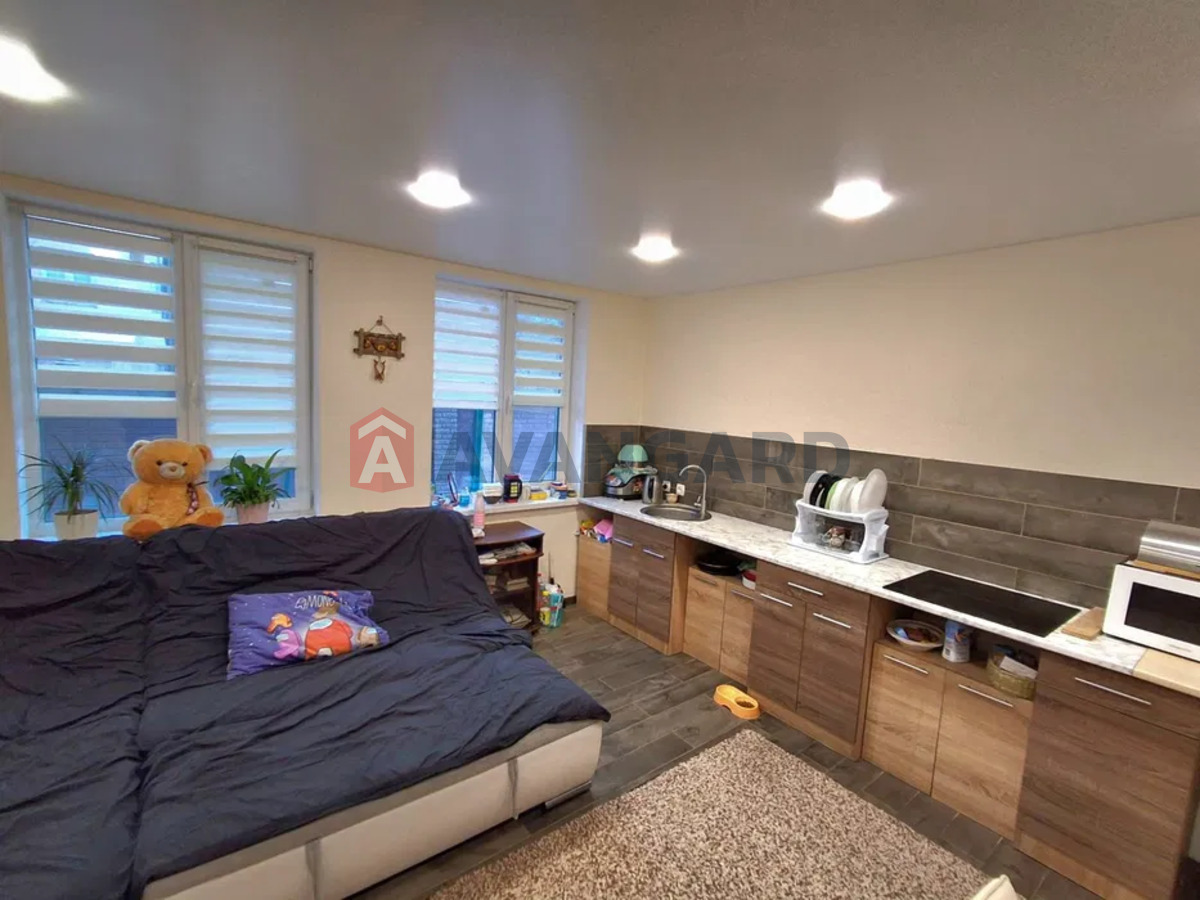 �������, 280 ��.�. ���� 6