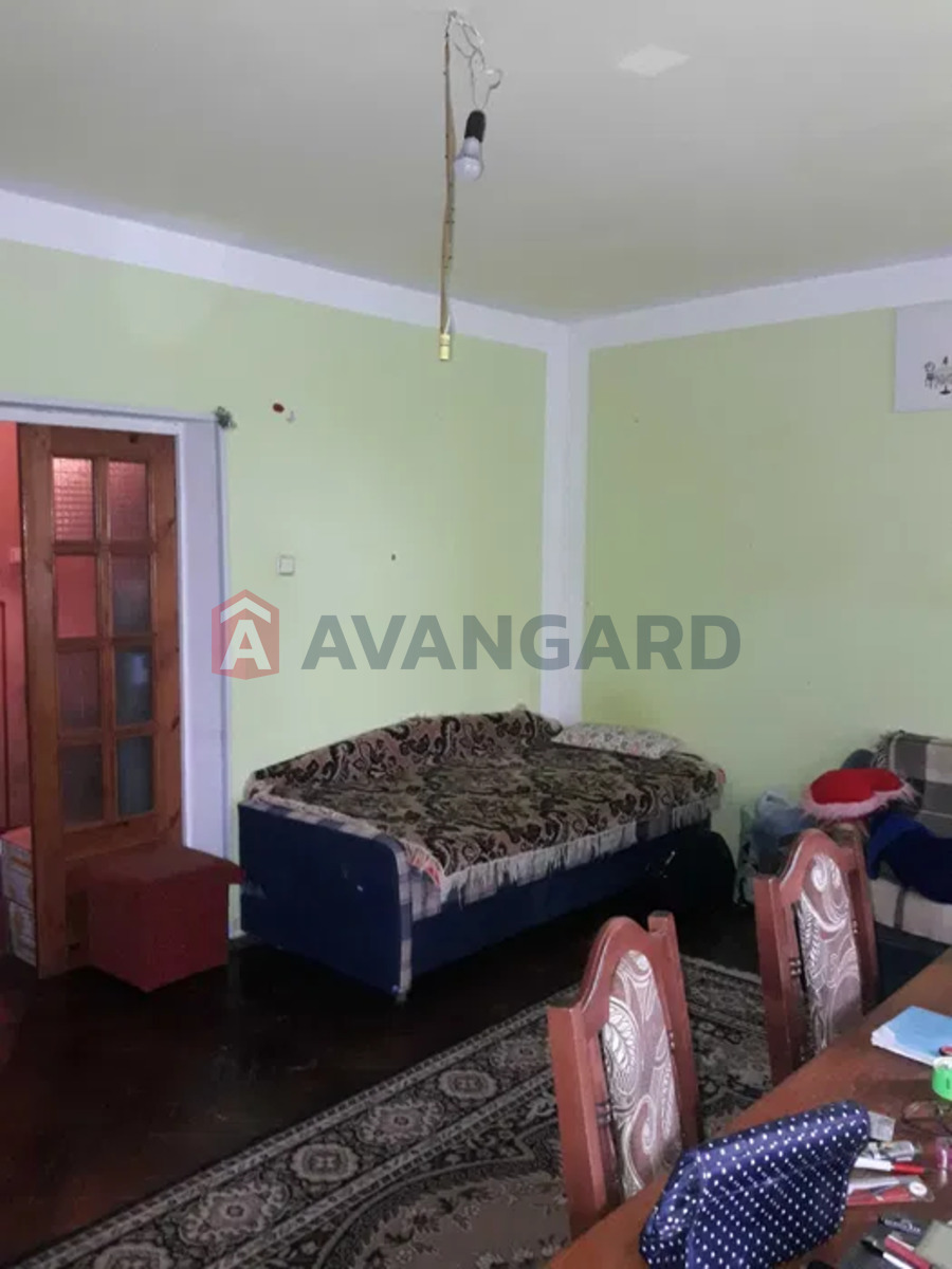 �������, 150 ��.�. ���� 12