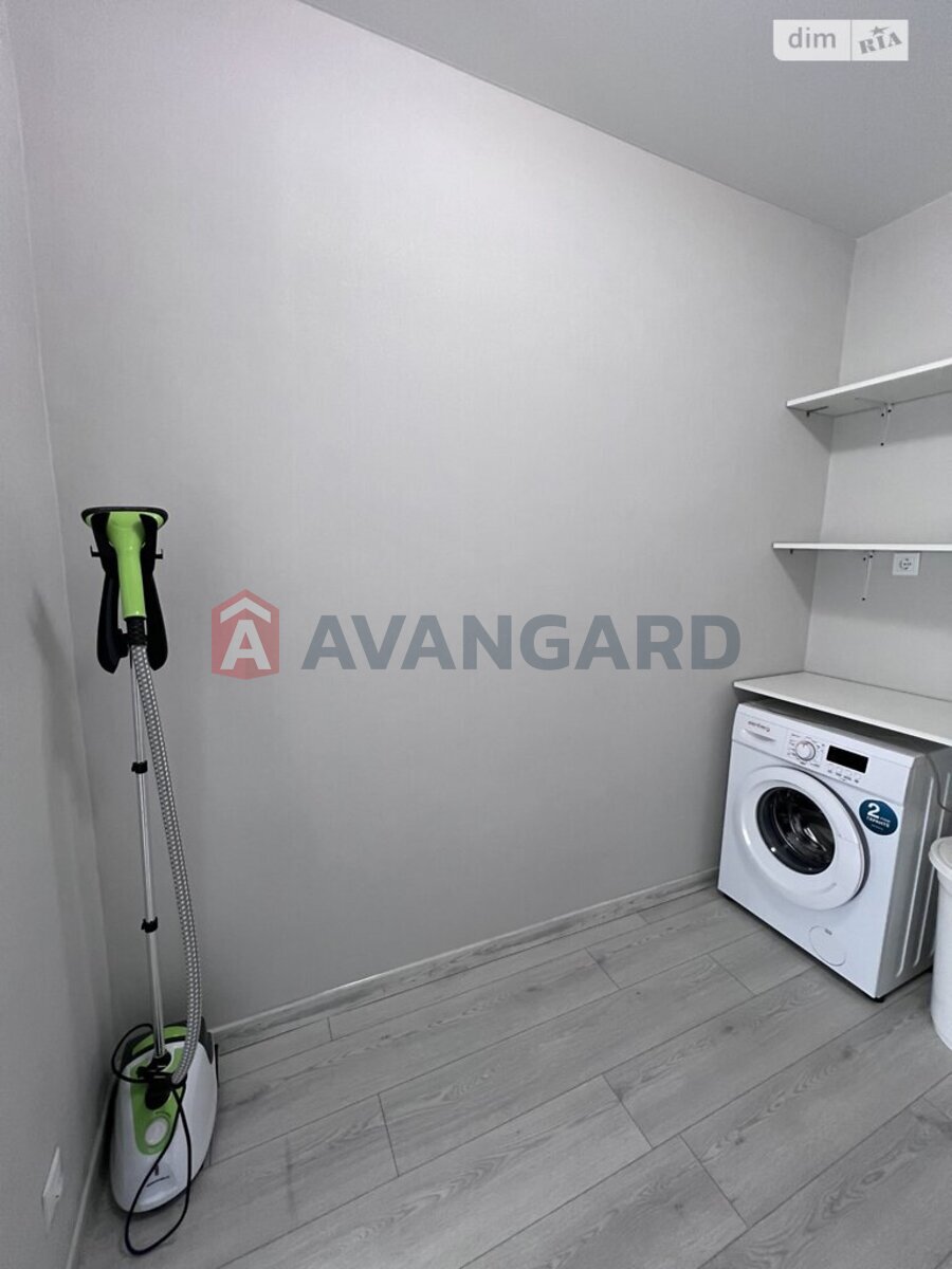 �������, 220 ��.�. ���� 19