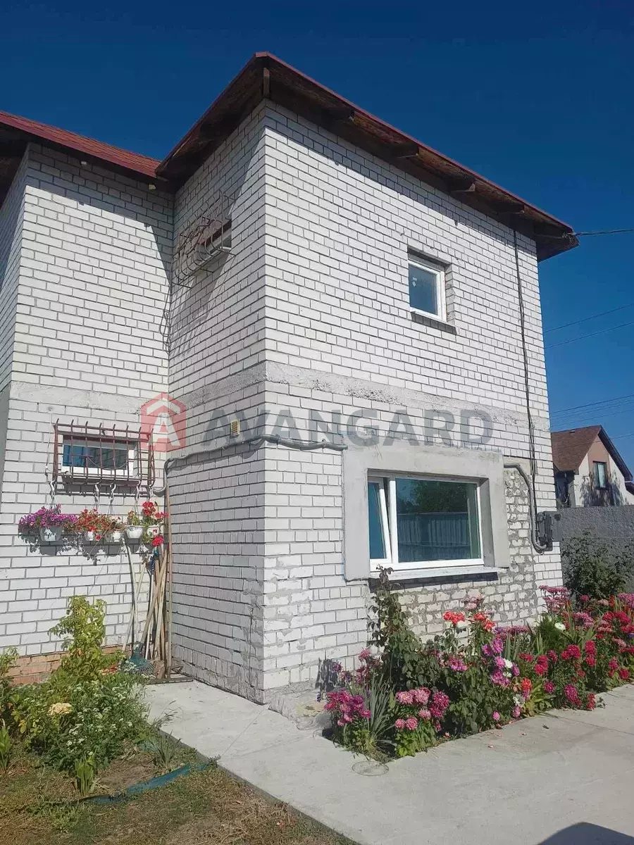 ����, 100 ��.�. ���� 4