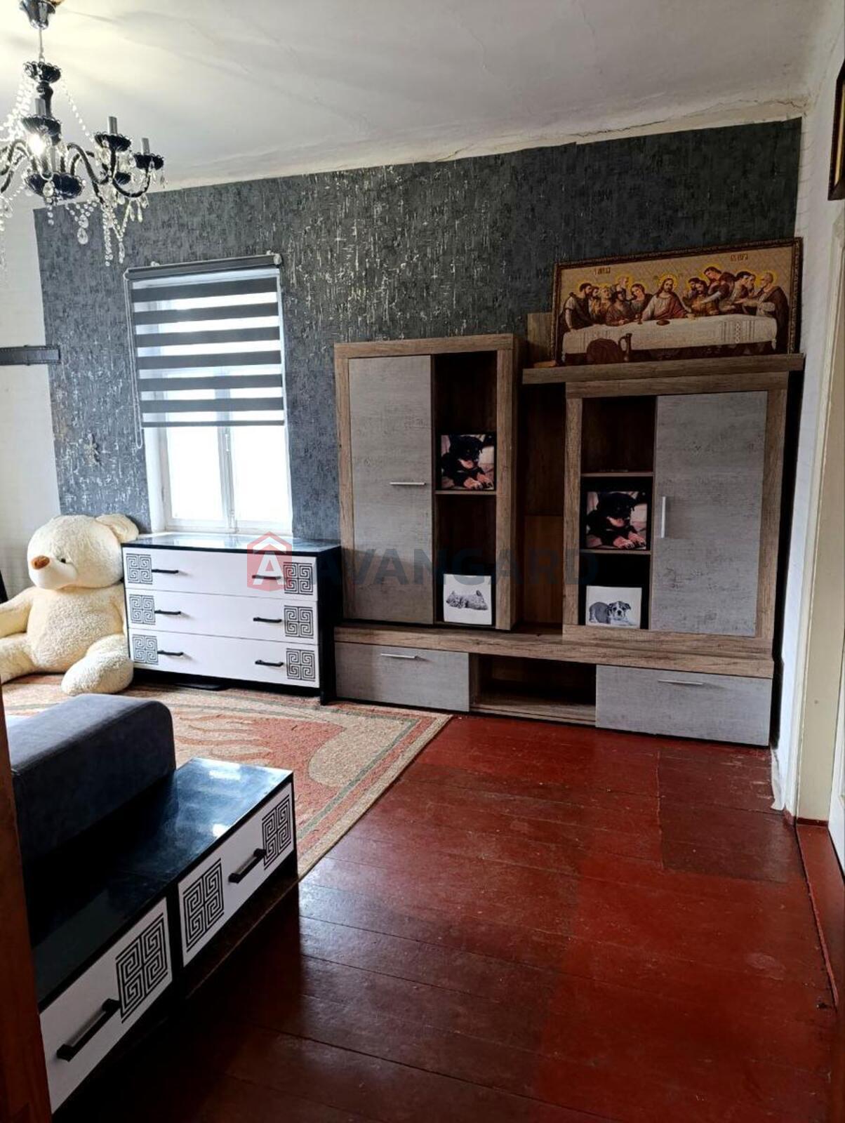 �������, 45 ��.�. ���� 9