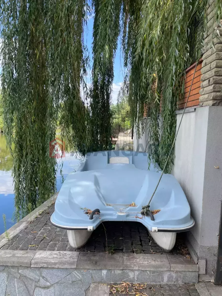 �������, 240 ��.�. ���� 13