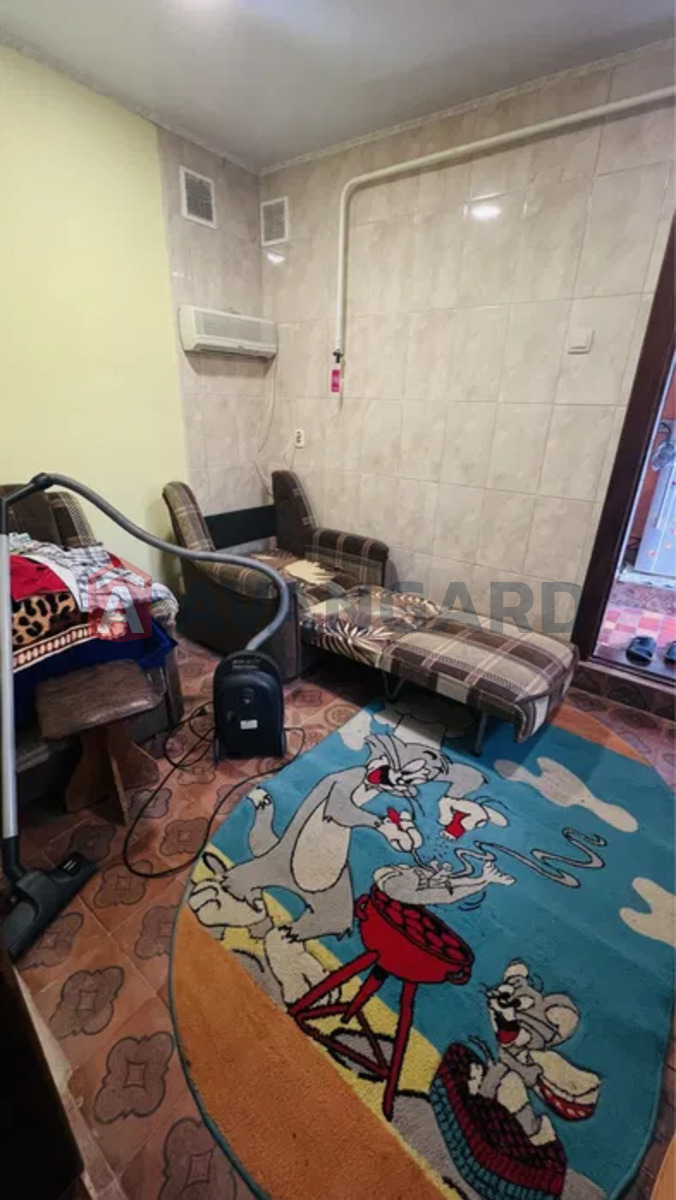 ������� �������, 61 ��.�. ���� 15