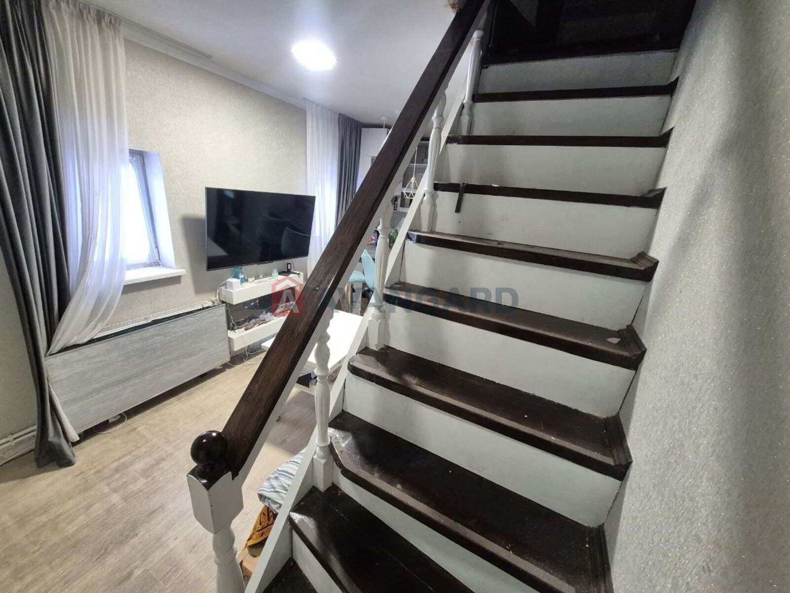 �������, 105 ��.�. ���� 14