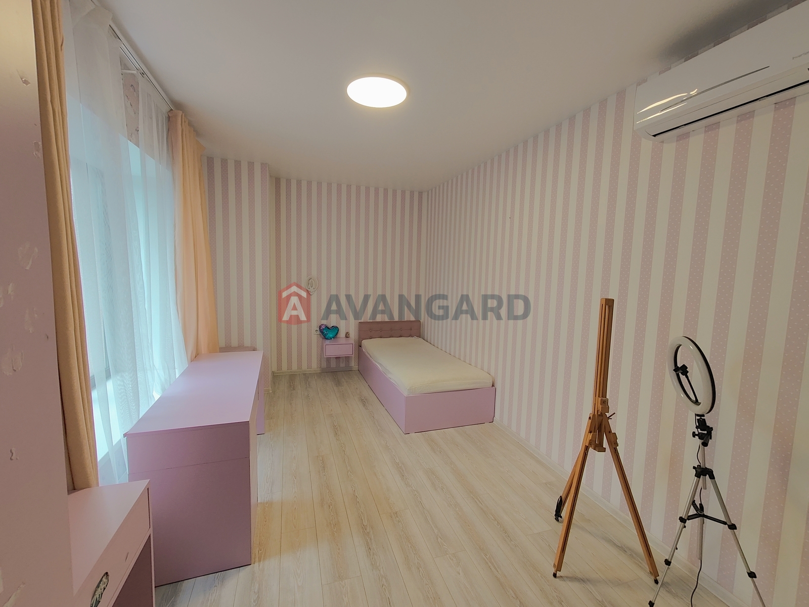 �������, 407 ��.�. ���� 14