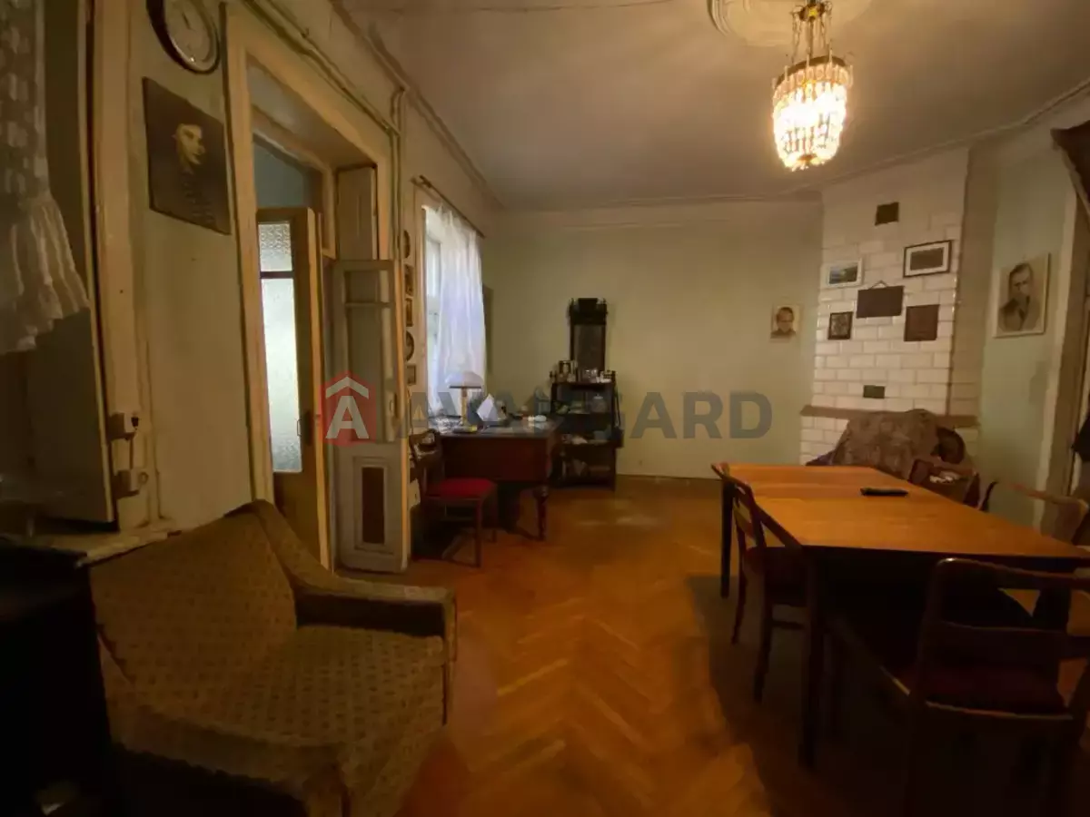 ������� �������, 100 ��.�. ���� 3