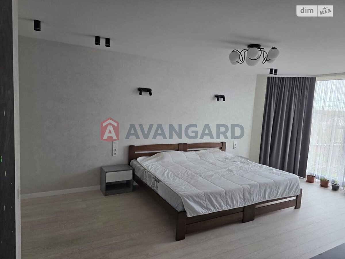 �������, 325 ��.�. ���� 7