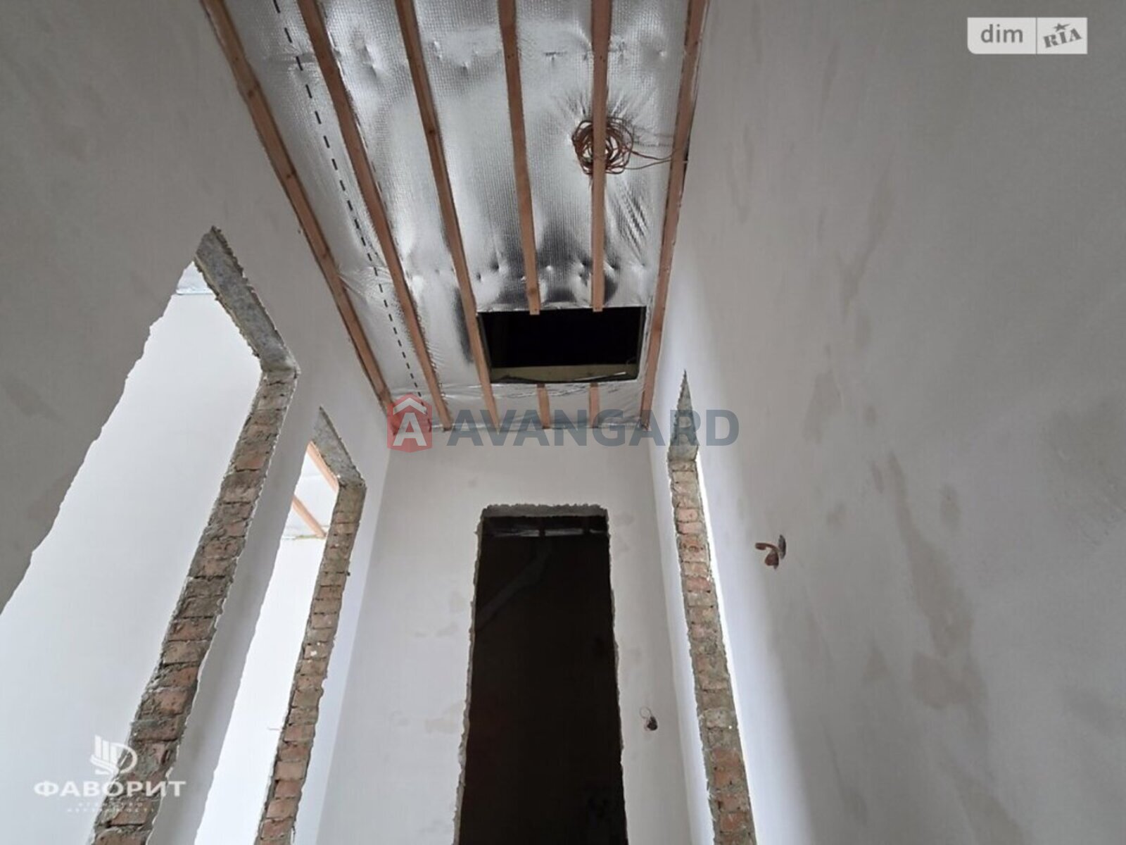 ��������, 105 ��.�. ���� 10