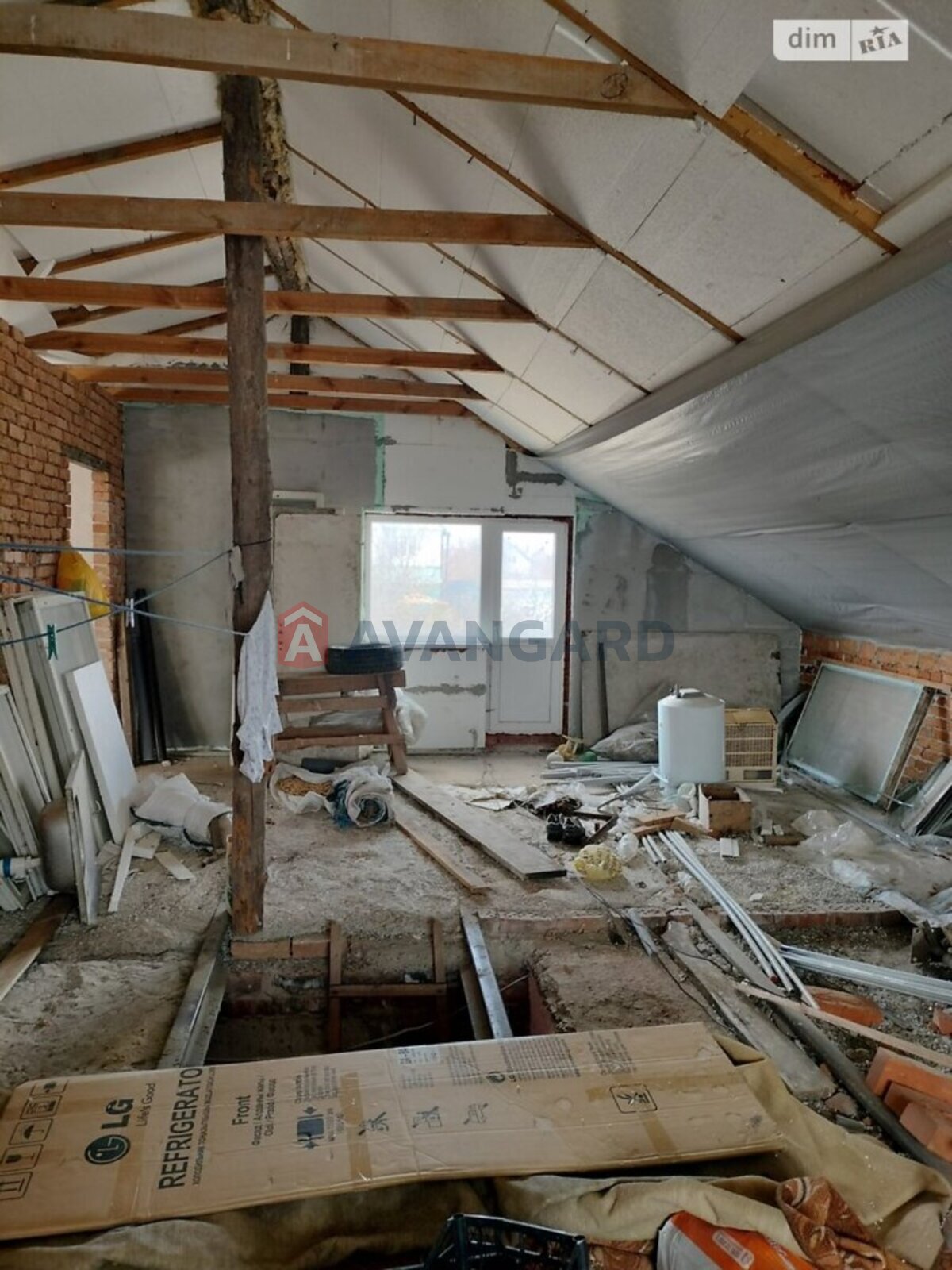 �������, 200 ��.�. ���� 15