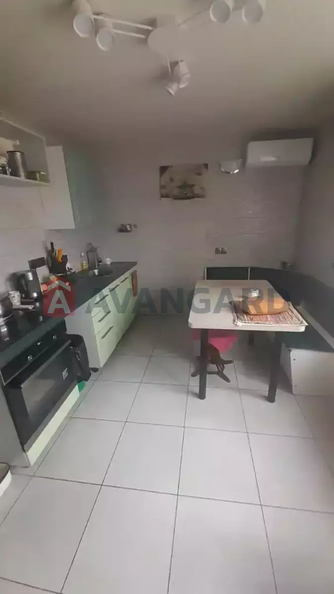 �������, 80 ��.�. ���� 14