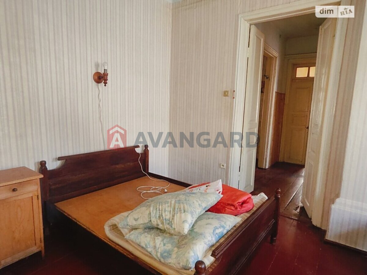 ������� �������, 73 ��.�. ���� 6