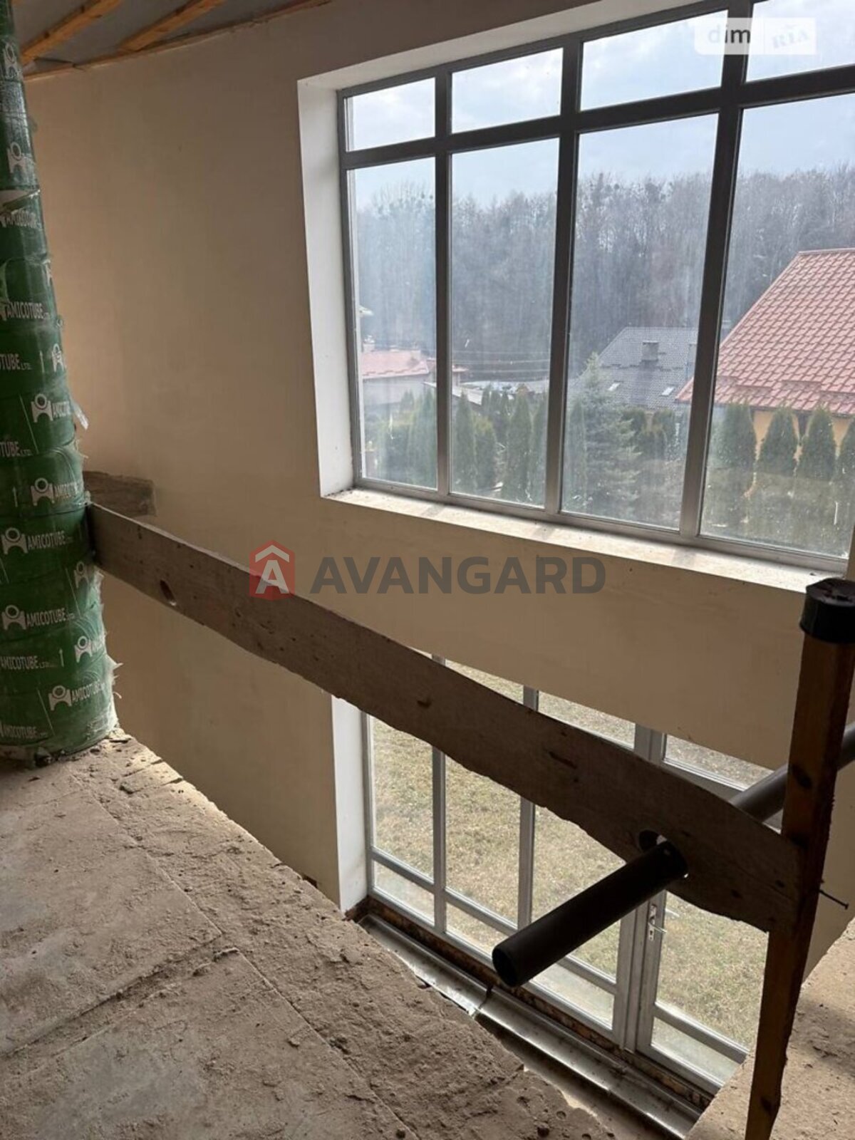 300 ��.�. ���� 12