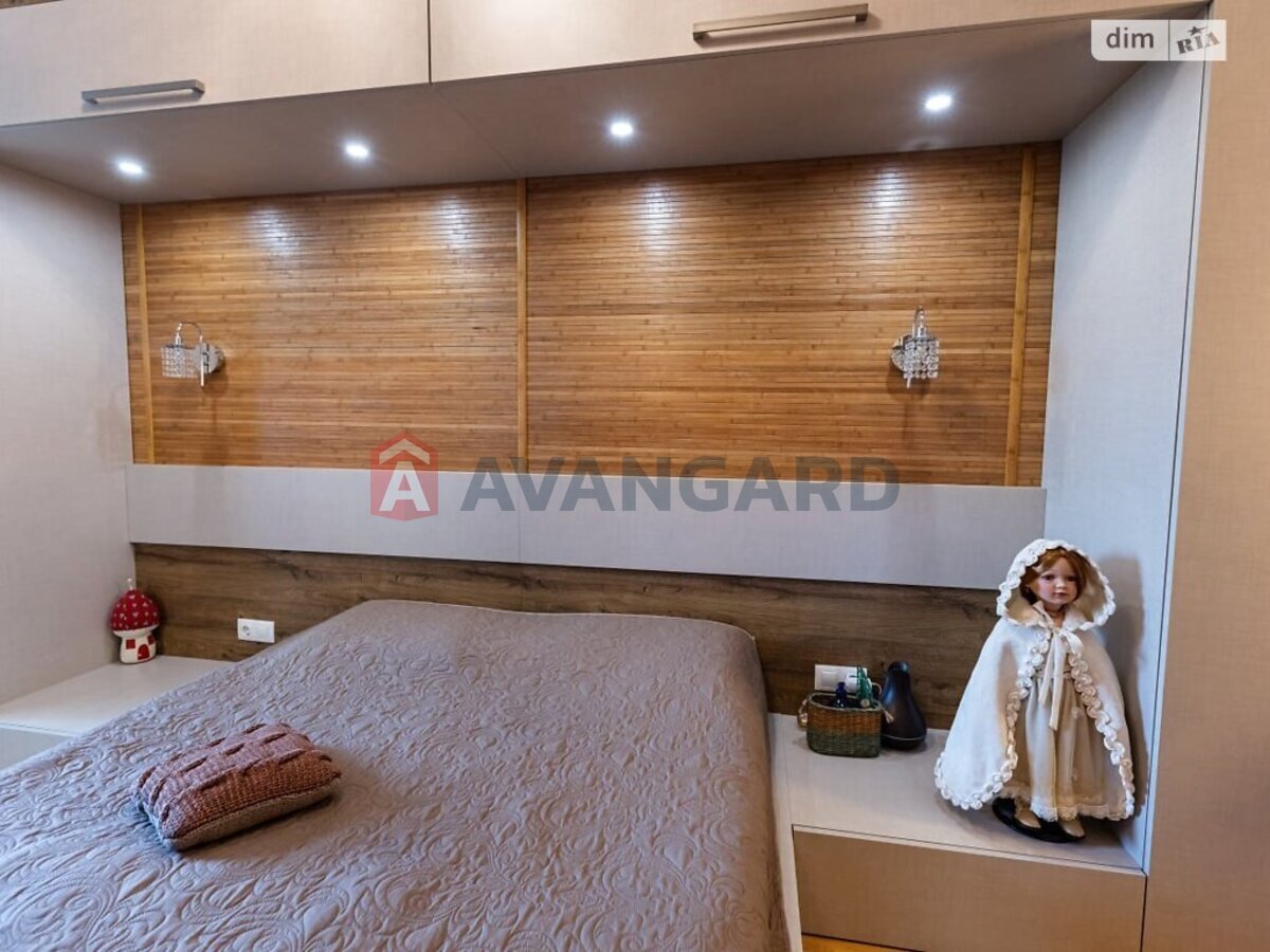 �������, 97 ��.�. ���� 8