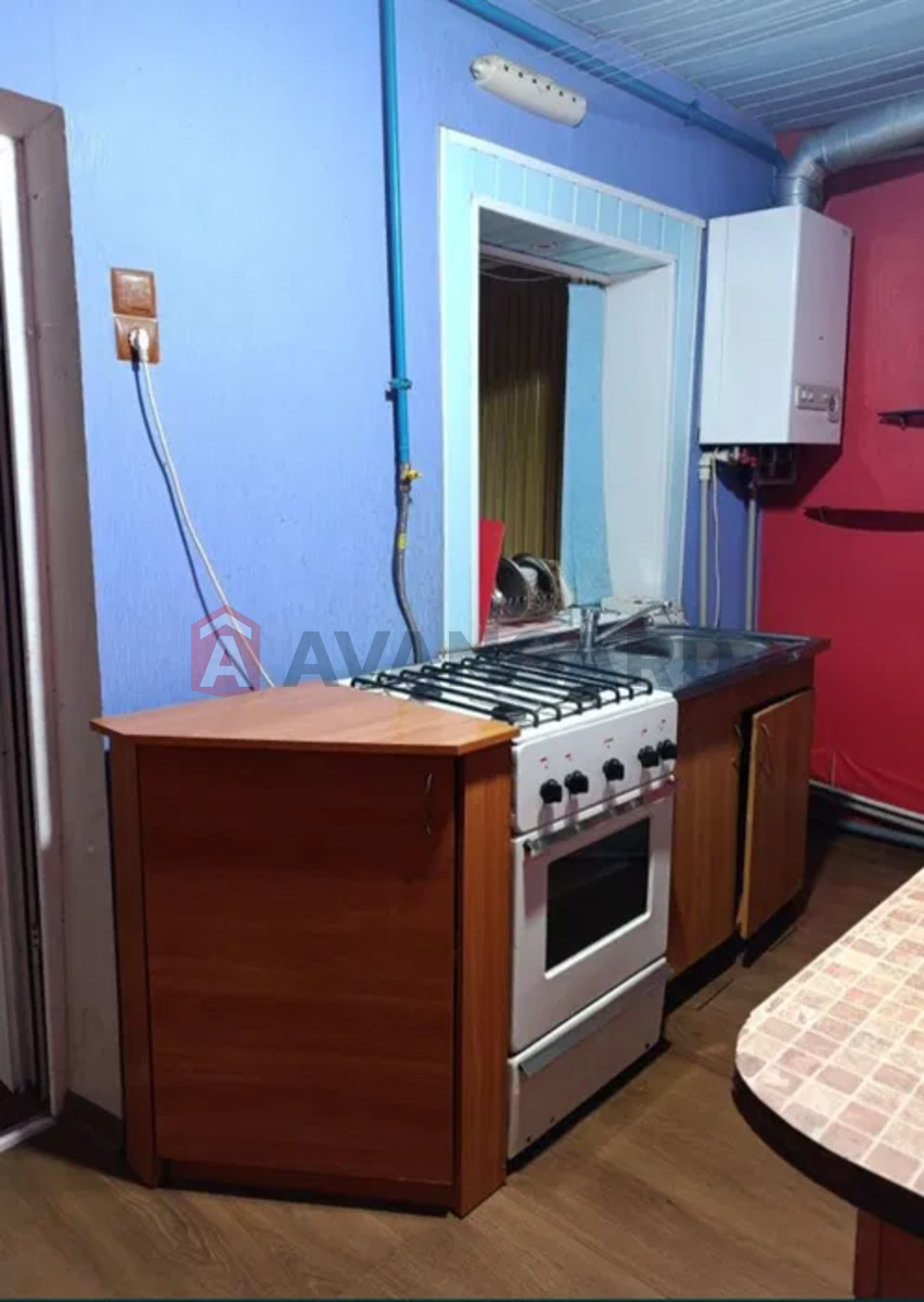 ������� �������, 42 ��.�. ���� 3