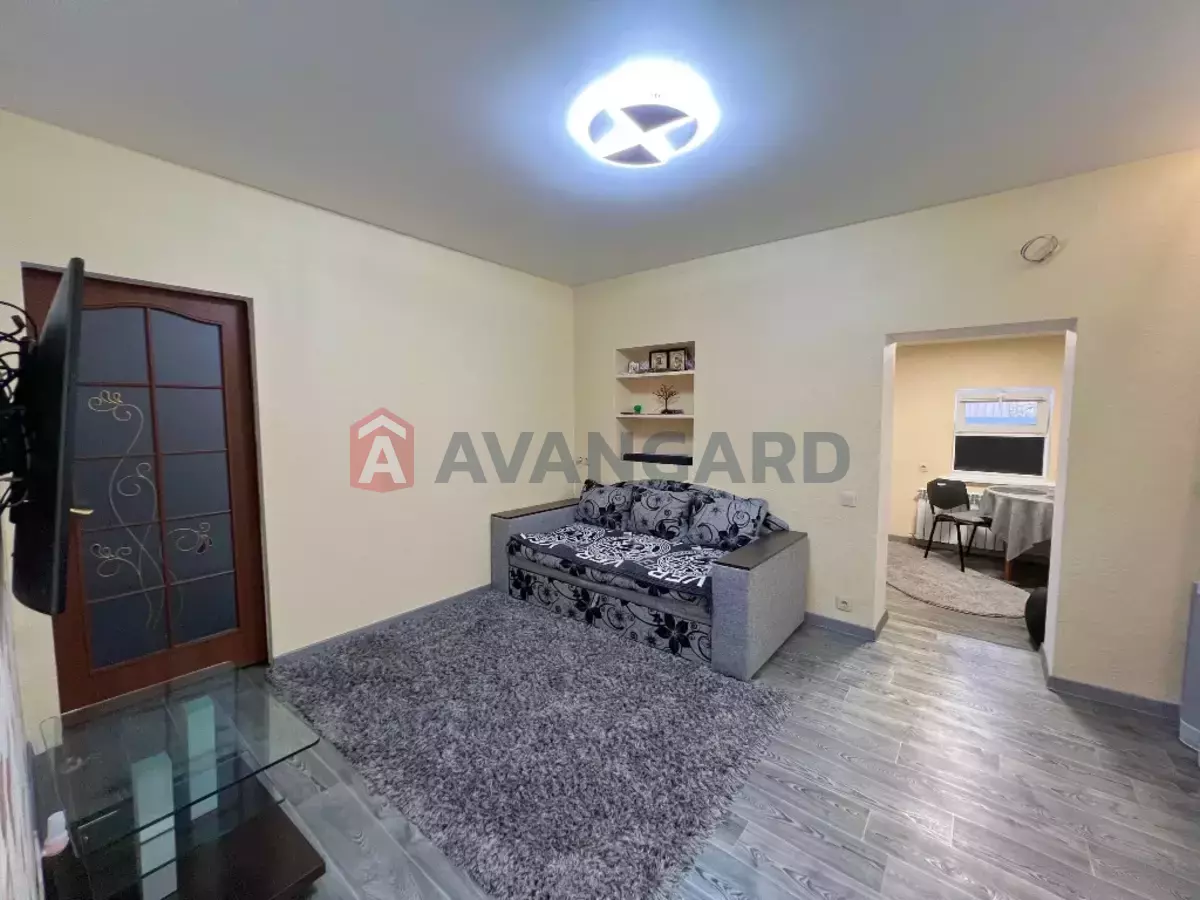 ����� ����, 50 ��.�. ���� 10