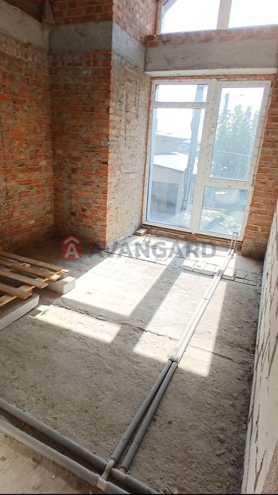 ��������, 180 ��.�. ���� 9